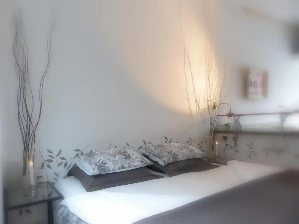 Bed & Breakfast -Aan De Singel Van Utrecht - Bed & Breakfast